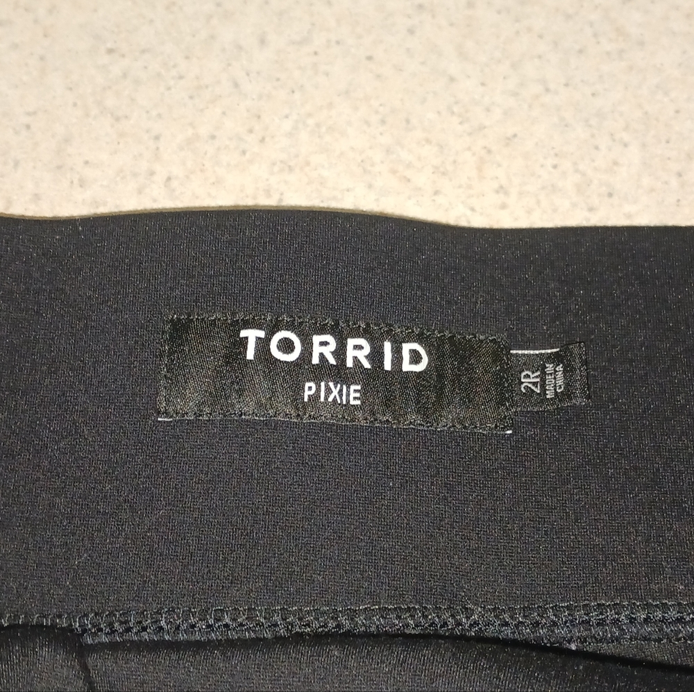 Torrid Pixie Pants Black Ponte Size 2 - image 1